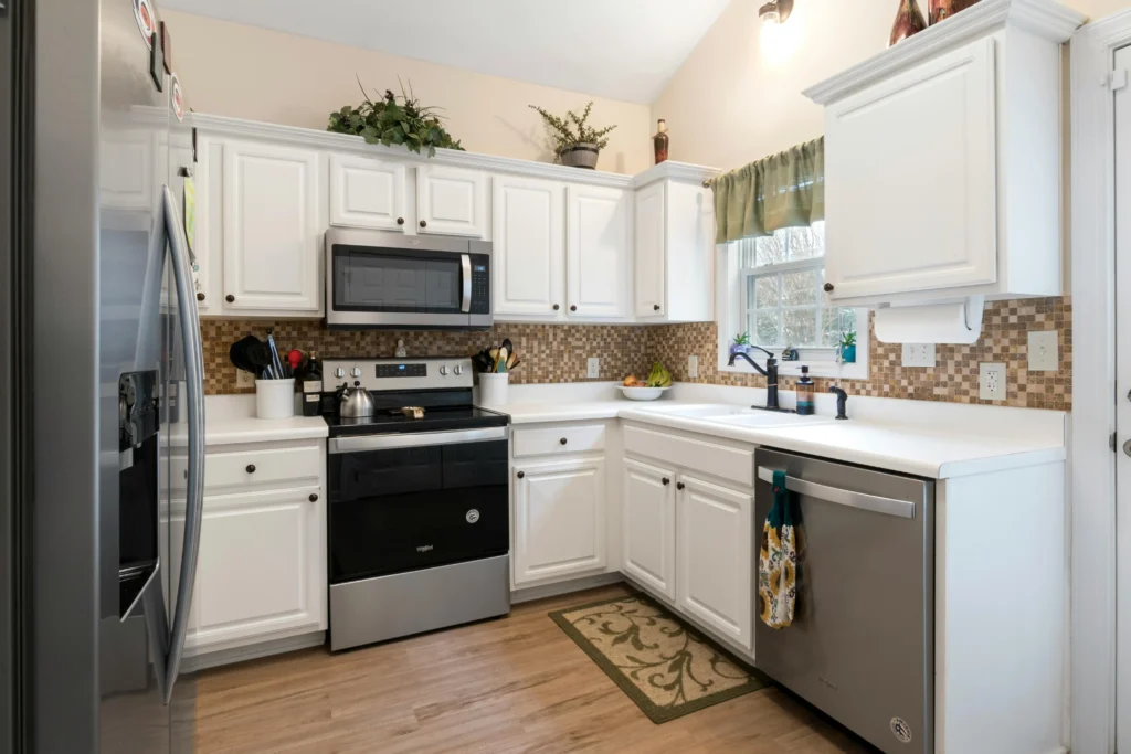 kitchen CABINET INSTALLATION